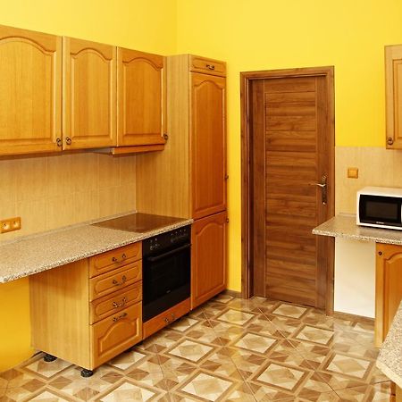 Apartments Stred 亚希莫夫 外观 照片